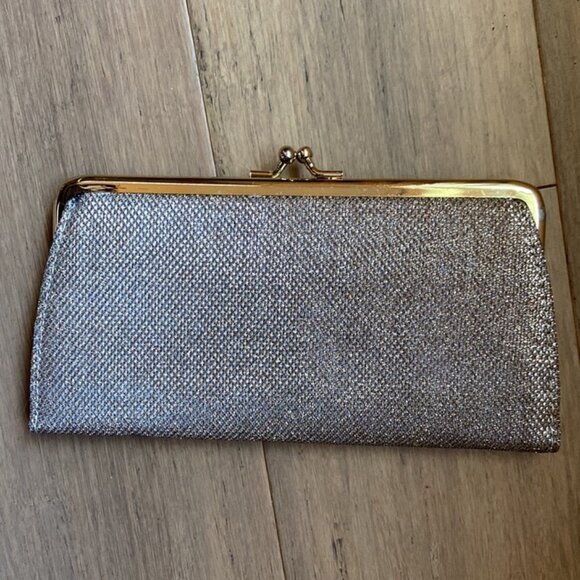 Small Gold Clutch - Picture 3 of 4